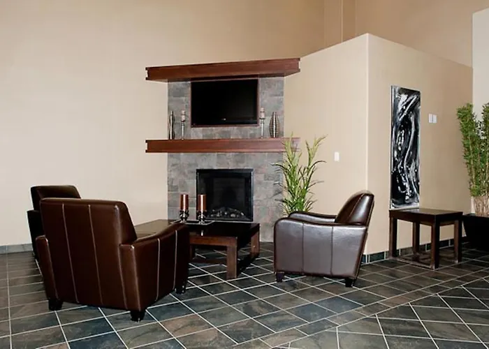 Paradise Inn And Suites